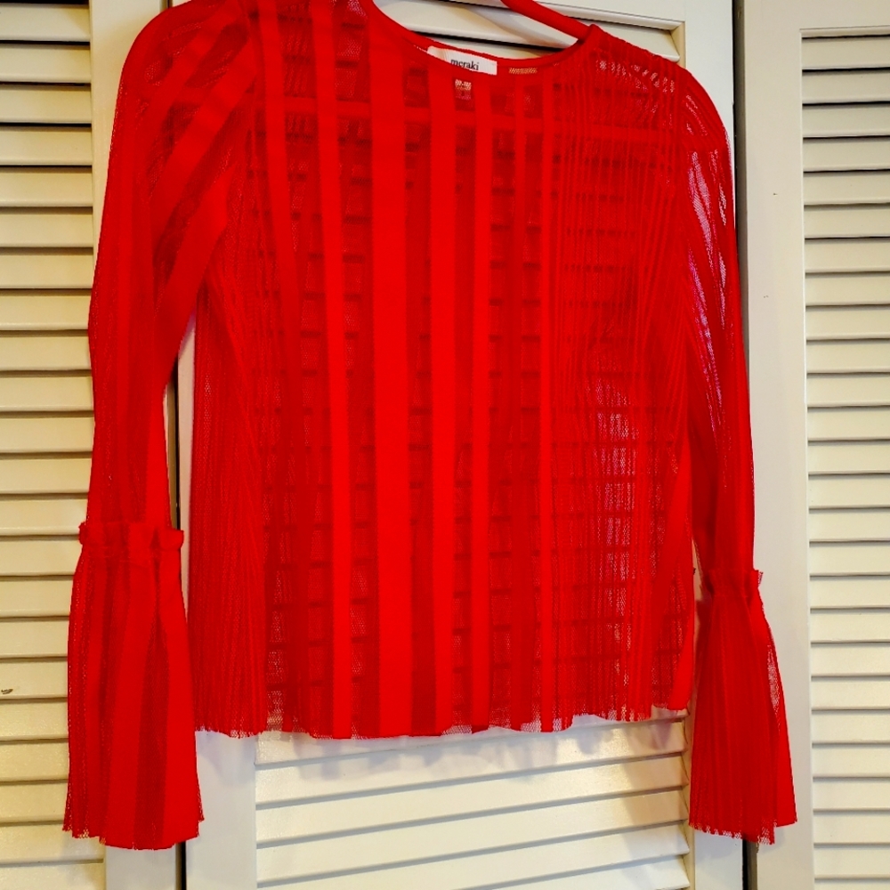 Sheer red lace crop top. Never worn. Size S.